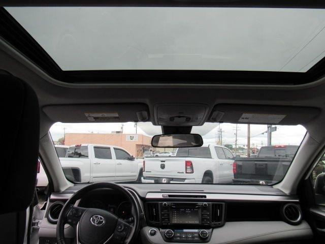 Toyota RAV4 XLE FWD 2018