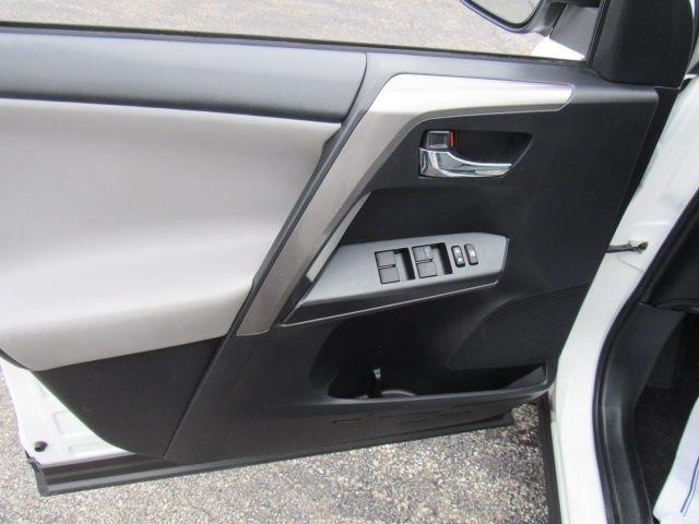Toyota RAV4 XLE FWD 2018