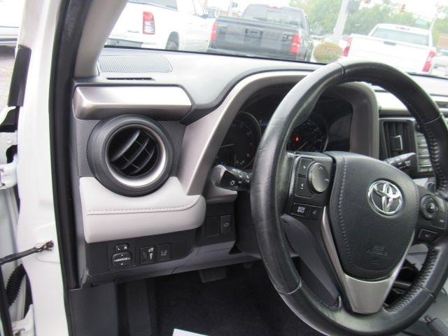 Toyota RAV4 XLE FWD 2018