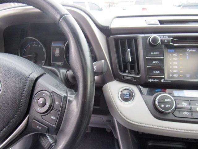 Toyota RAV4 XLE FWD 2018