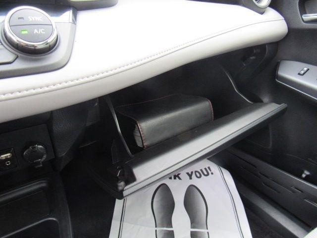 Toyota RAV4 XLE FWD 2018