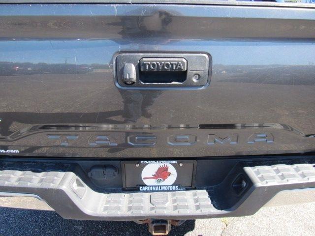 Toyota Tacoma SR5 Double Cab Long Bed V6 6AT 4WD 2017