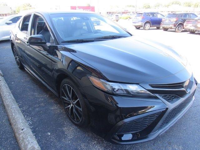 Toyota Camry SE Nightshade Edition 2021
