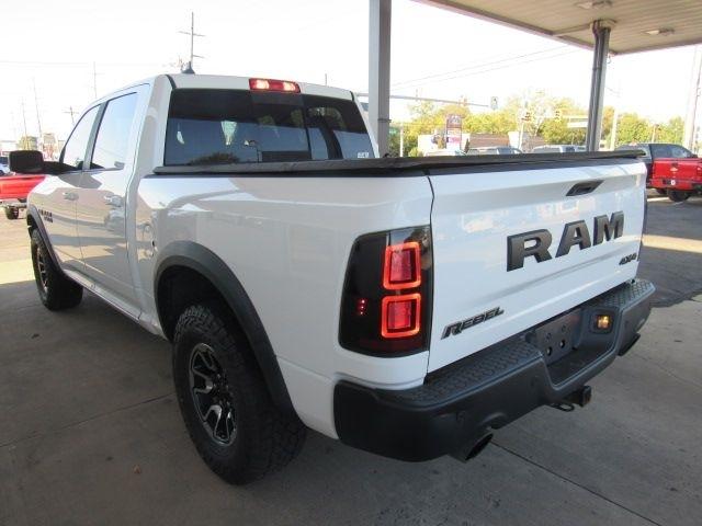 RAM 1500 Rebel Crew Cab SWB 4WD 2016