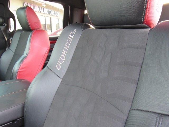 RAM 1500 Rebel Crew Cab SWB 4WD 2016