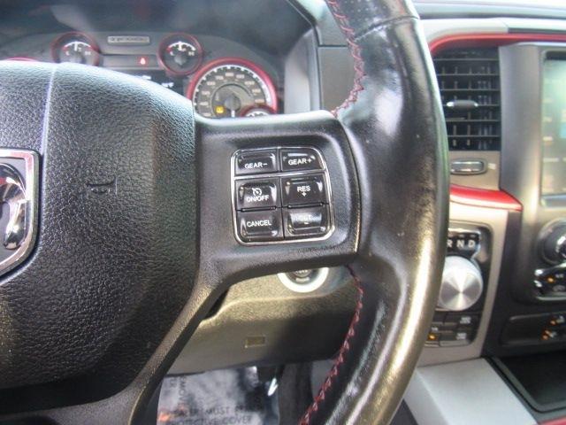 RAM 1500 Rebel Crew Cab SWB 4WD 2016