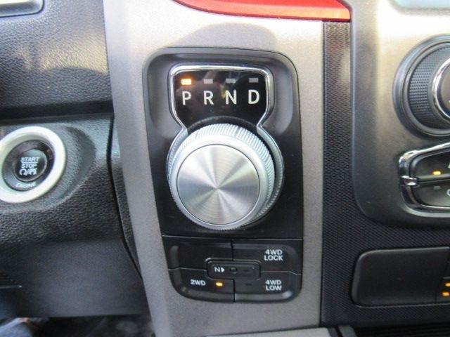 RAM 1500 Rebel Crew Cab SWB 4WD 2016