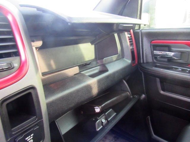 RAM 1500 Rebel Crew Cab SWB 4WD 2016