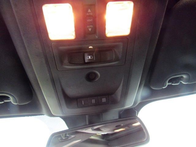 RAM 1500 Rebel Crew Cab SWB 4WD 2016