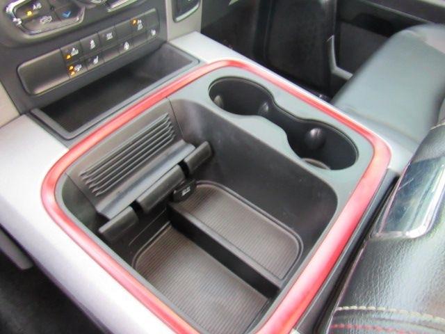 RAM 1500 Rebel Crew Cab SWB 4WD 2016