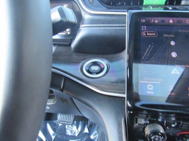 Jeep Grand Cherokee L Limited 4WD 2023