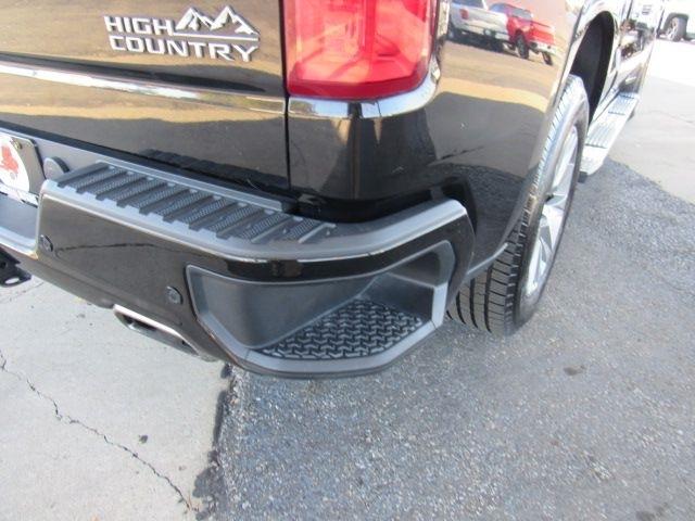 Chevrolet Silverado 1500 High Country Crew Cab 4WD 2020