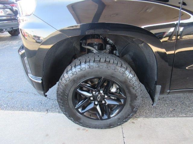 Chevrolet Silverado 1500 Custom Trail Boss Crew Cab Short Box 4WD 2021