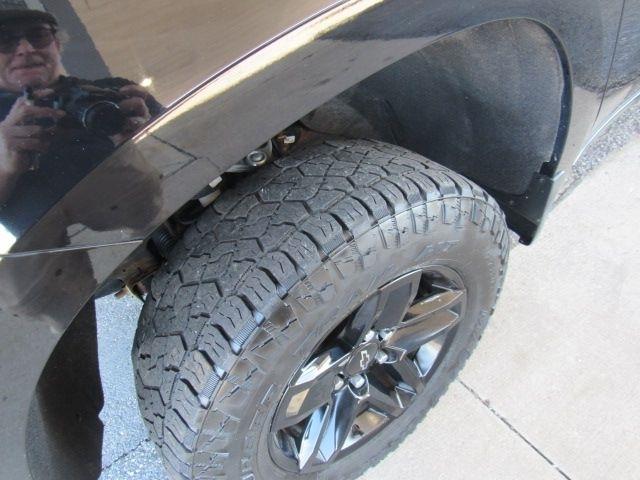 Chevrolet Silverado 1500 Custom Trail Boss Crew Cab Short Box 4WD 2021