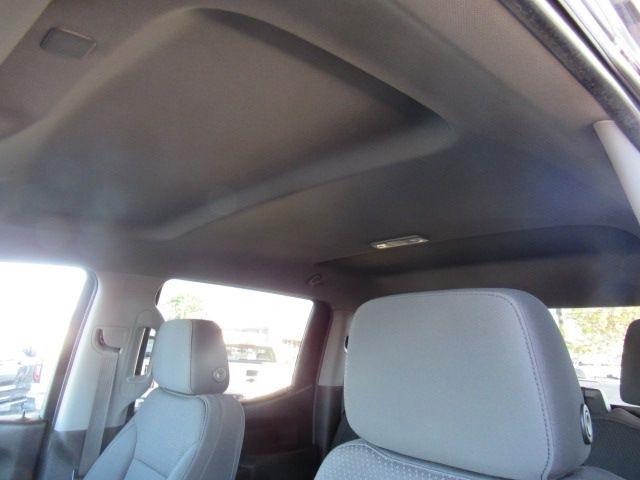 Chevrolet Silverado 1500 Custom Trail Boss Crew Cab Short Box 4WD 2021
