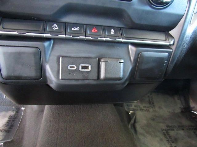 Chevrolet Silverado 1500 Custom Trail Boss Crew Cab Short Box 4WD 2021
