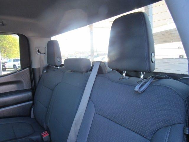 Chevrolet Silverado 1500 Custom Trail Boss Crew Cab Long Box 4WD 2020
