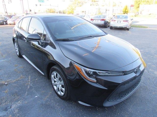 Toyota Corolla LE 2022