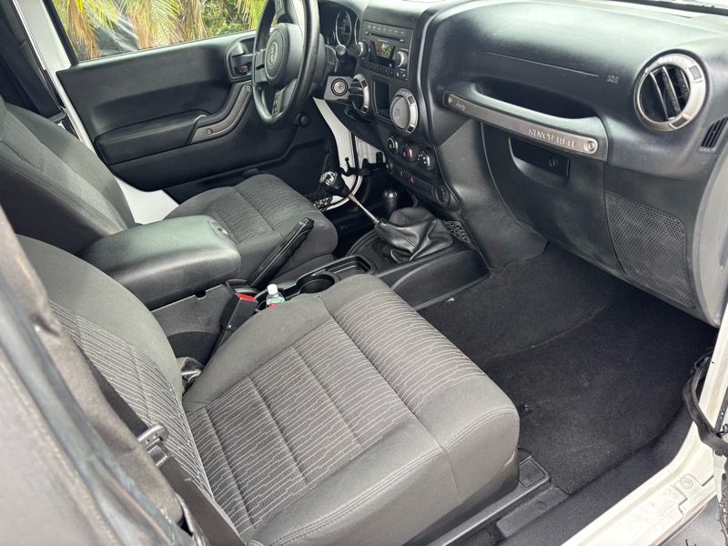 Jeep Wrangler Sport 4WD 2012