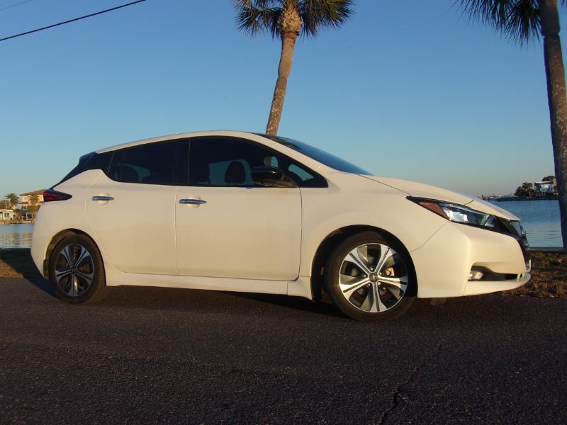 Nissan Leaf  2020