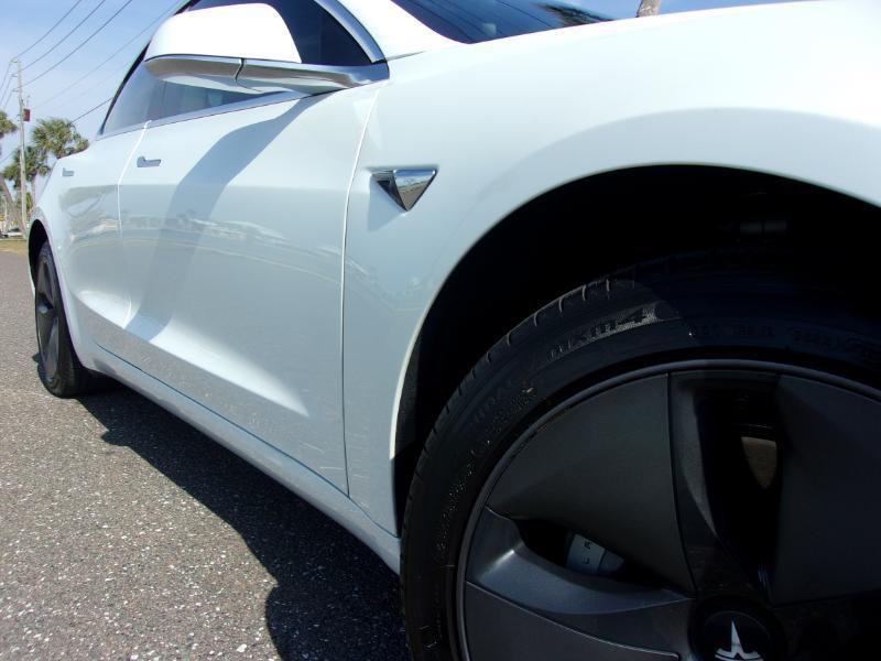 Tesla Model 3 Standard Range Plus 2020