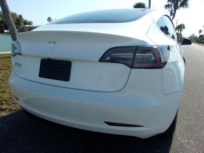 Tesla Model 3 Standard Range Plus 2020
