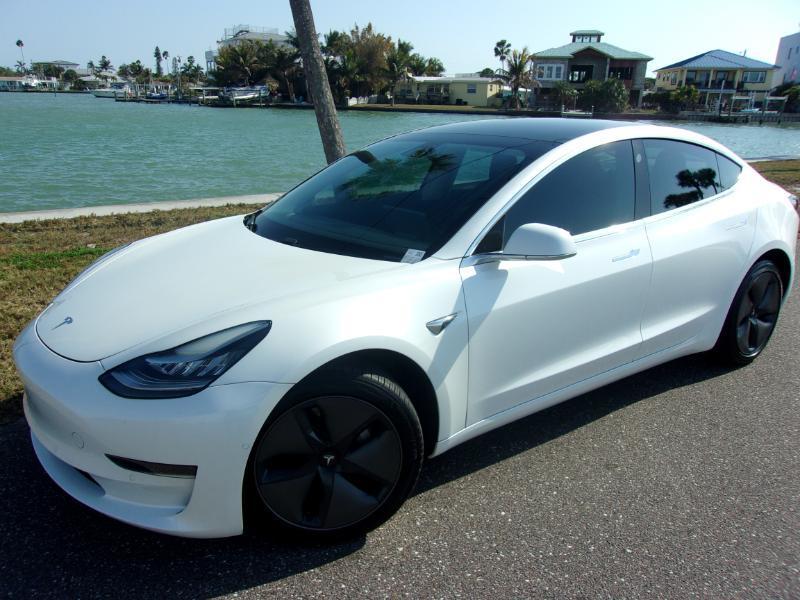 Tesla Model 3 Standard Range Plus 2020
