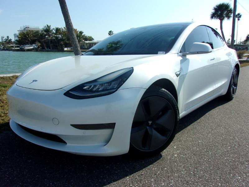 Tesla Model 3 Standard Range Plus 2020