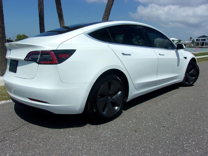 Tesla Model 3 Standard Range Plus 2019