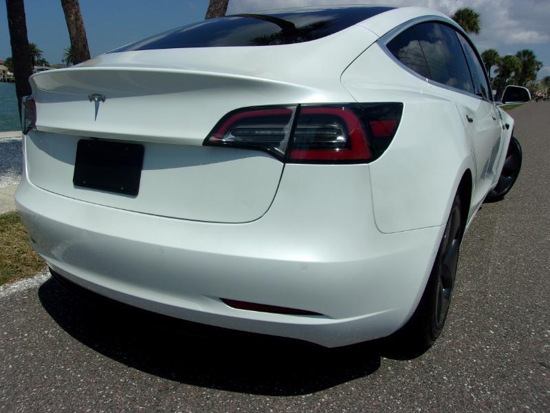 Tesla Model 3 Standard Range Plus 2019