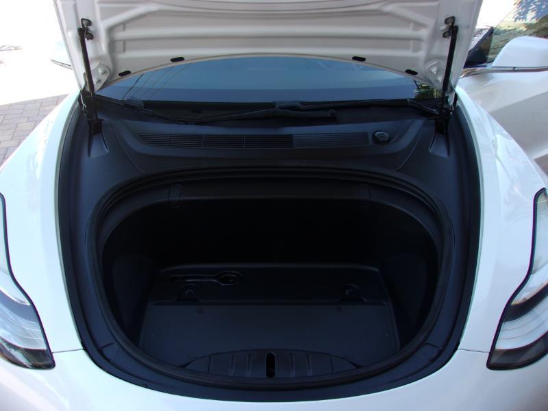 Tesla Model 3 Standard Range Plus 2019