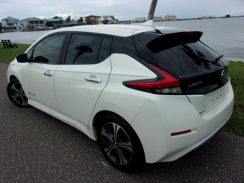 Nissan Leaf SV 2020
