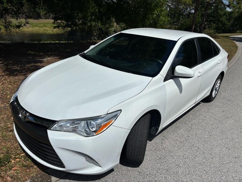 Toyota Camry 2014.5 4dr Sdn I4 Auto LE (Natl) 2016
