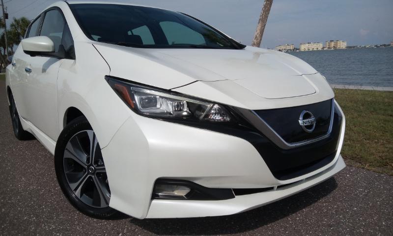 Nissan Leaf SV 2020