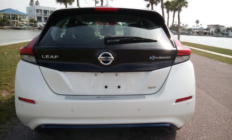 Nissan Leaf SV 2020