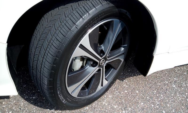 Nissan Leaf SV 2020