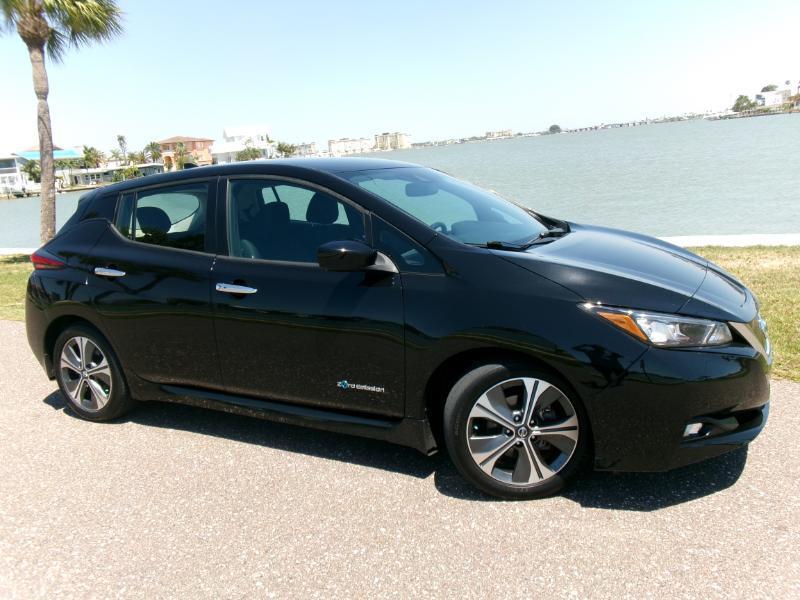 Nissan Leaf SV 2018
