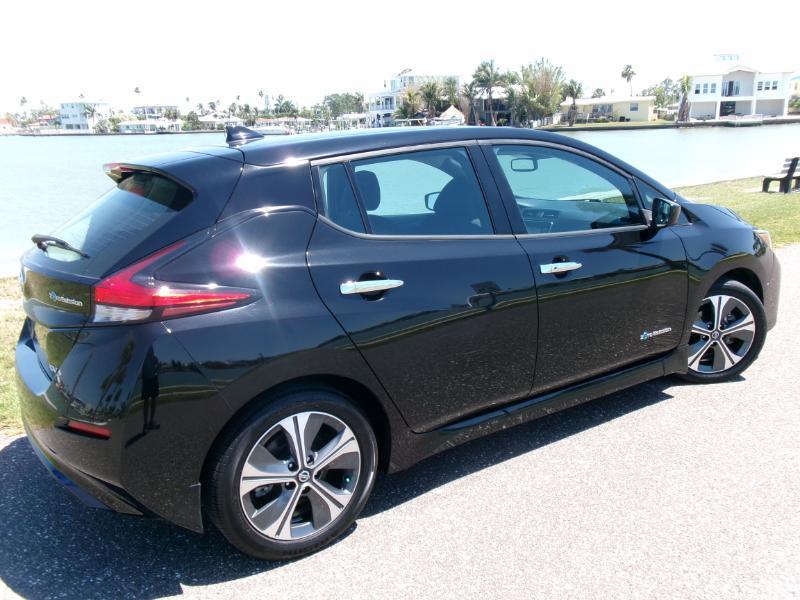 Nissan Leaf SV 2018