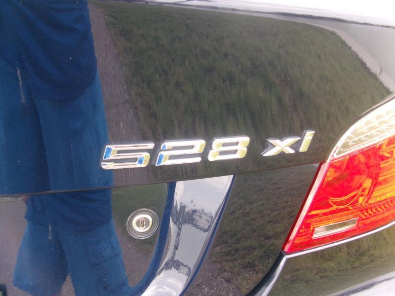 BMW 5-Series 528xi 2008