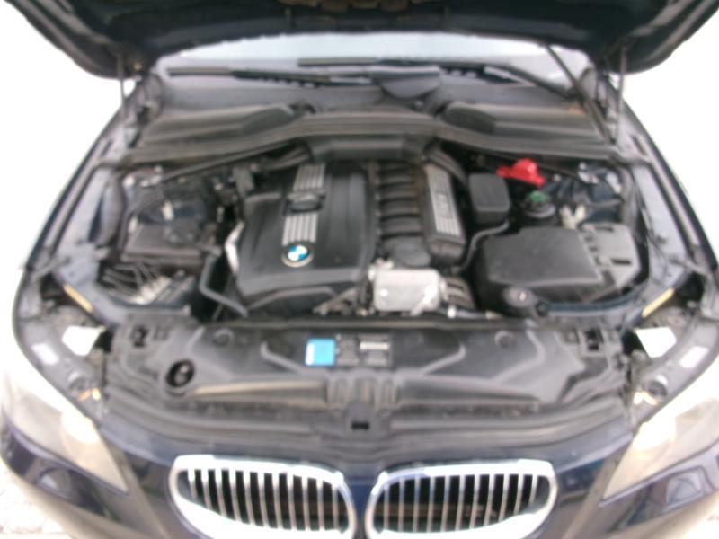 BMW 5-Series 528xi 2008