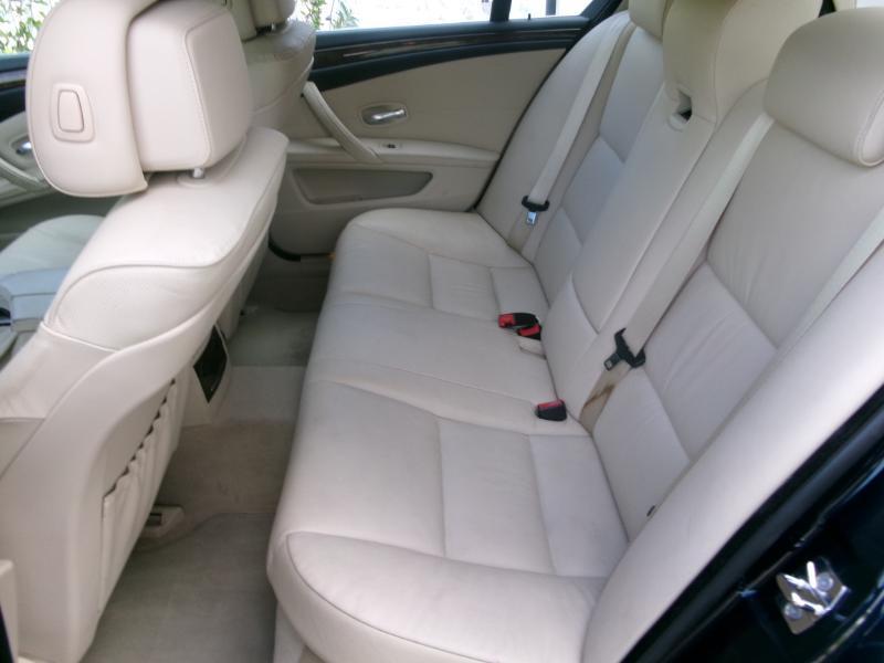 BMW 5-Series 528xi 2008
