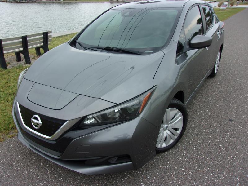 2022 Nissan LEAF S - Photo 11