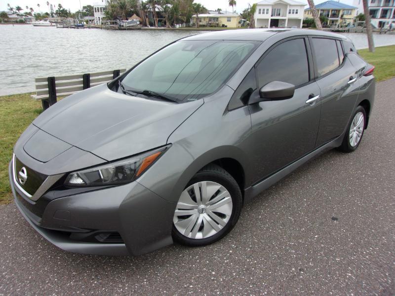 2022 Nissan LEAF S - Photo 12