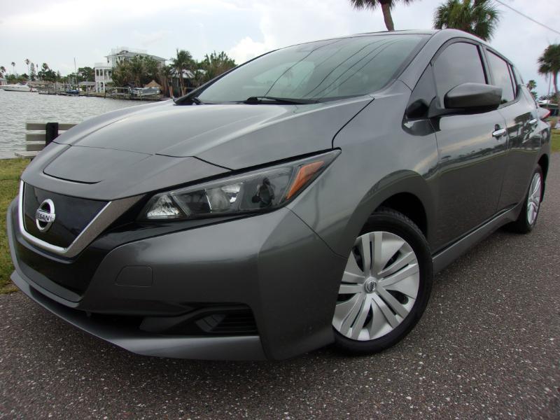 2022 Nissan LEAF S - Photo 13
