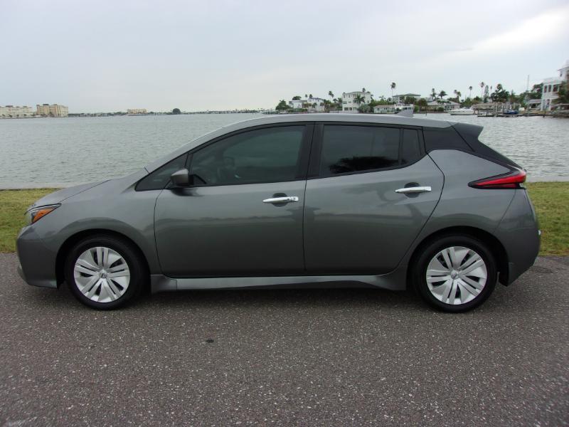 2022 Nissan LEAF S - Photo 16