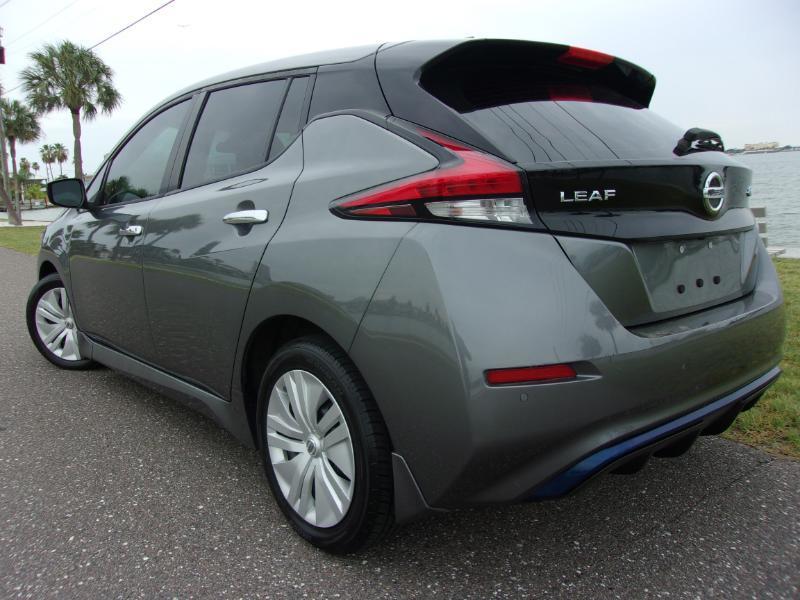 2022 Nissan LEAF S - Photo 18