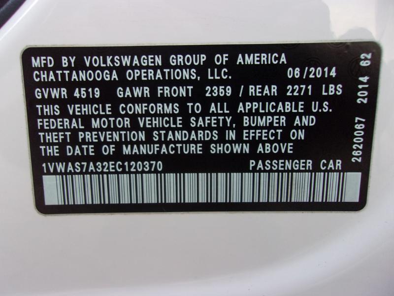 Volkswagen Passat 1.8T S AT 2014
