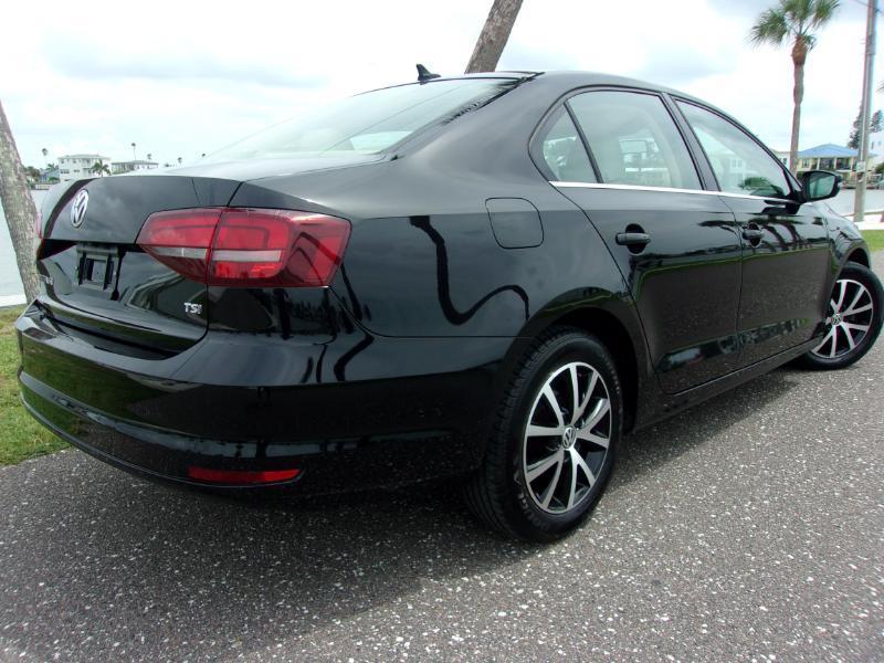 Volkswagen Jetta 1.4T SE Manual 2017