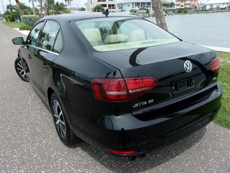 Volkswagen Jetta 1.4T SE Manual 2017