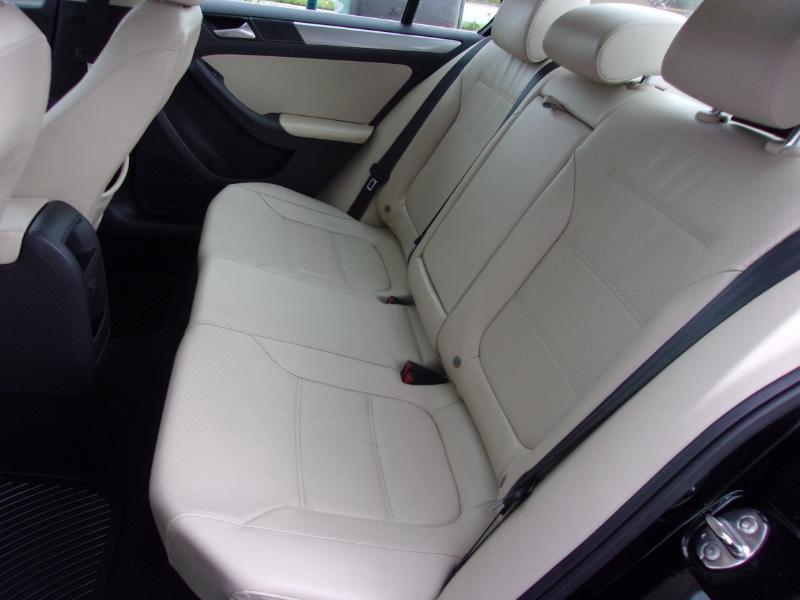 Volkswagen Jetta 1.4T SE Manual 2017